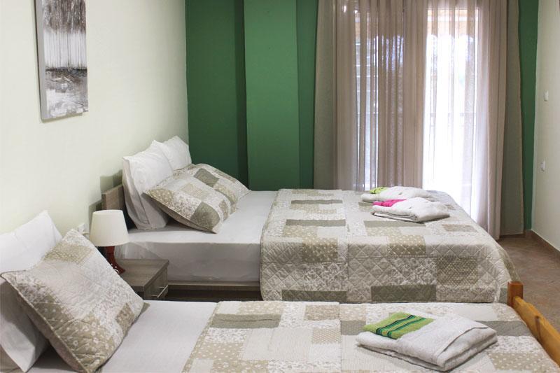 Souzana Rooms Nea Plagia Bagian luar foto