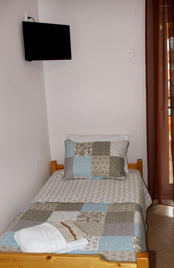 Souzana Rooms Nea Plagia Bagian luar foto