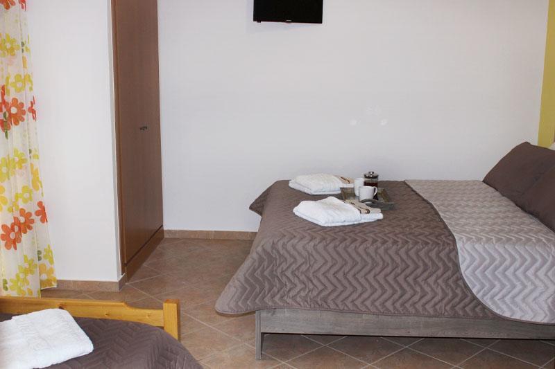 Souzana Rooms Nea Plagia Bagian luar foto