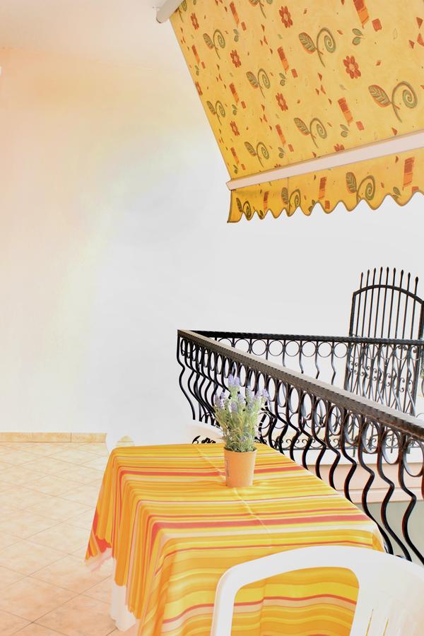 Souzana Rooms Nea Plagia Bagian luar foto